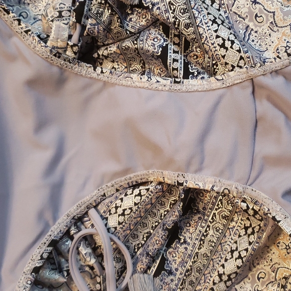 Ambrielle Swim Suit Sz M NWT - Picture 7 of 8